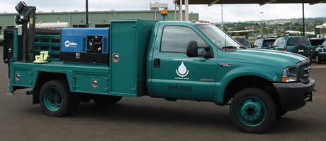 bws utility truck green side view